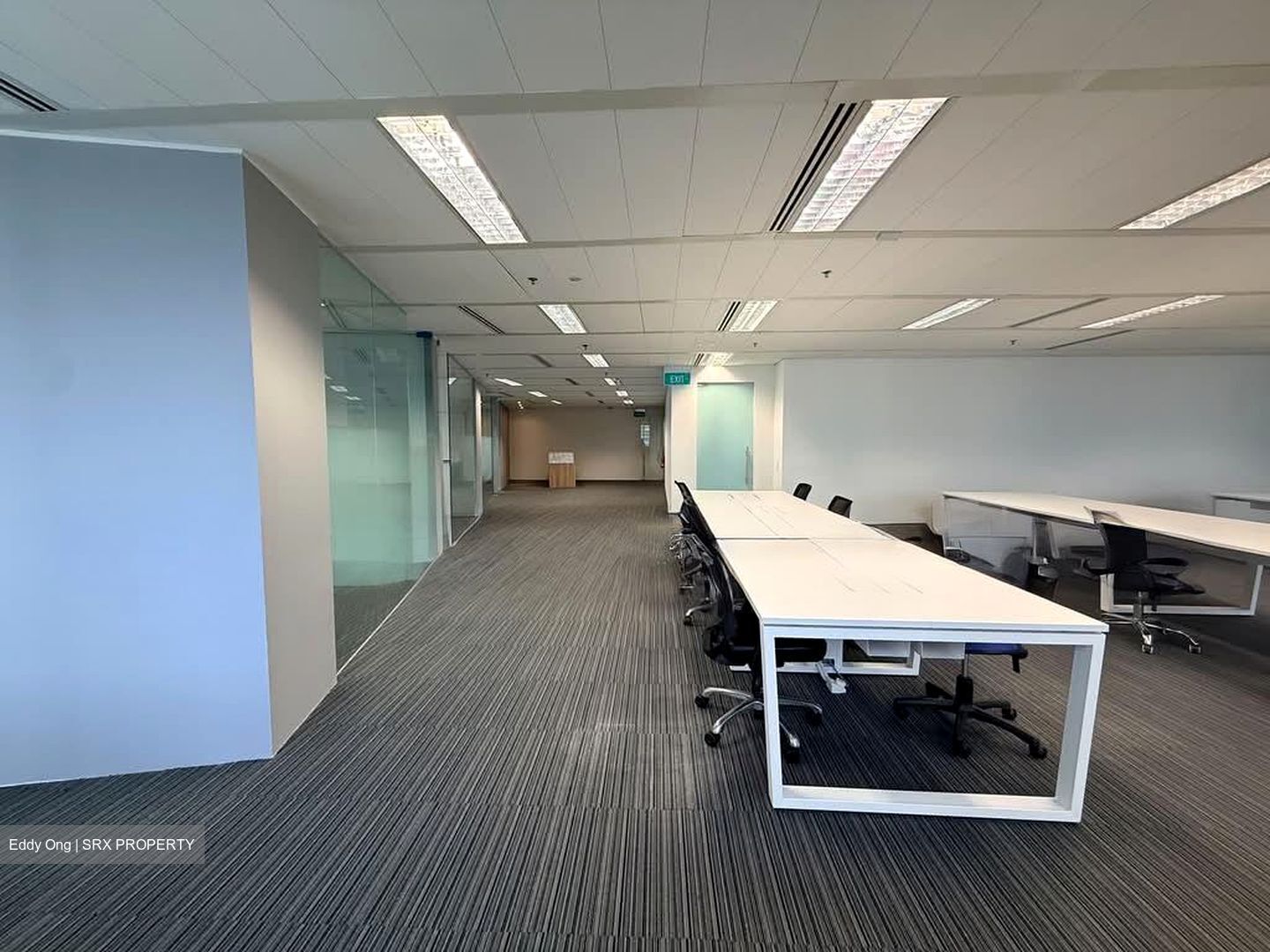 Central Plaza (D3), Office #626859111
